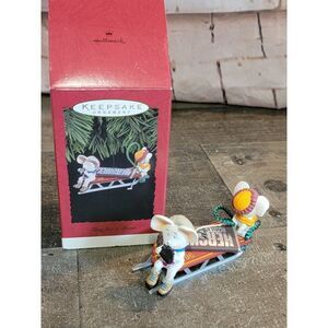 Hallmark time for a treat 1996 ornament Xmas Decor mouse Hershey's